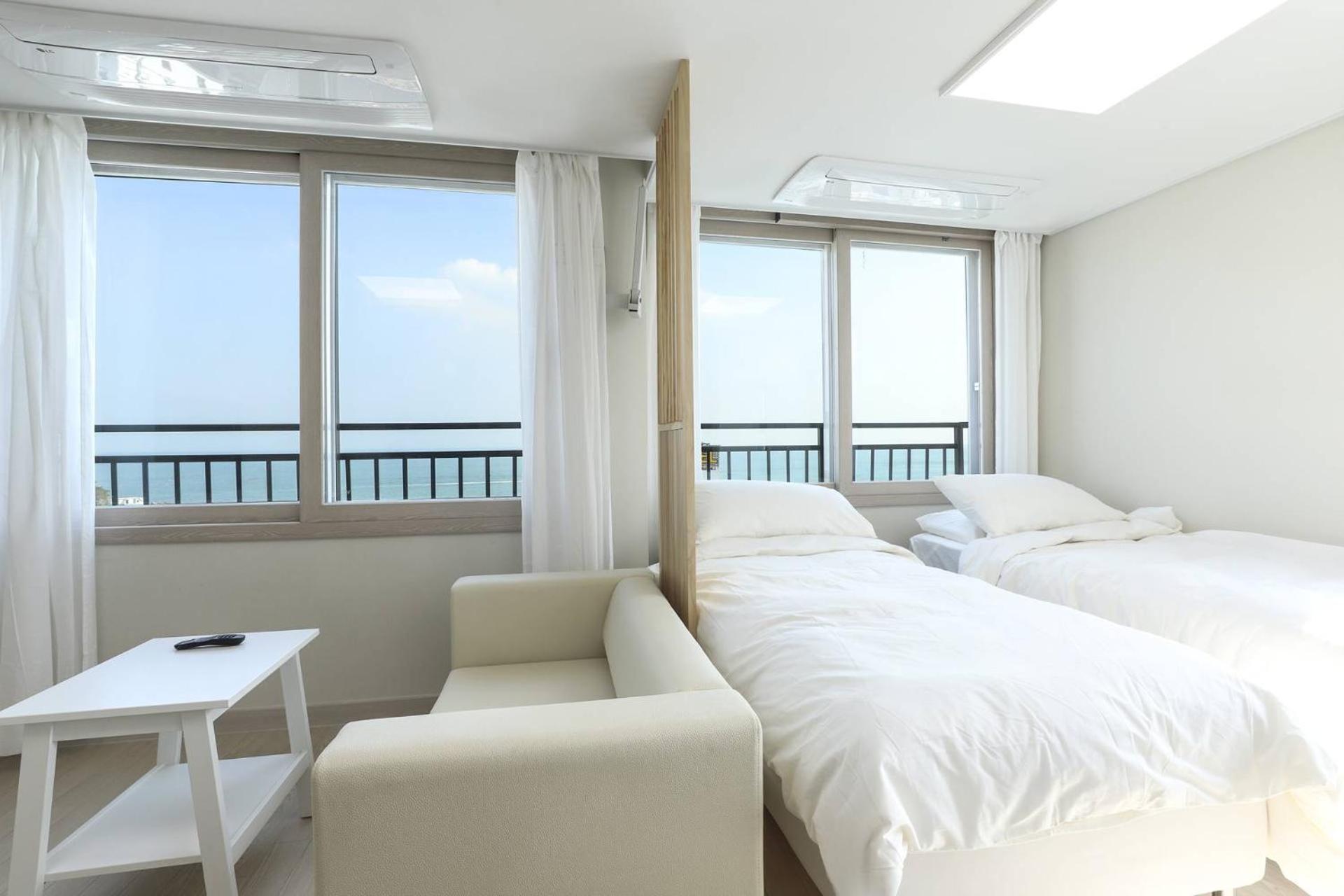 The First Ocean Songjeong Hotel Busan Exterior photo